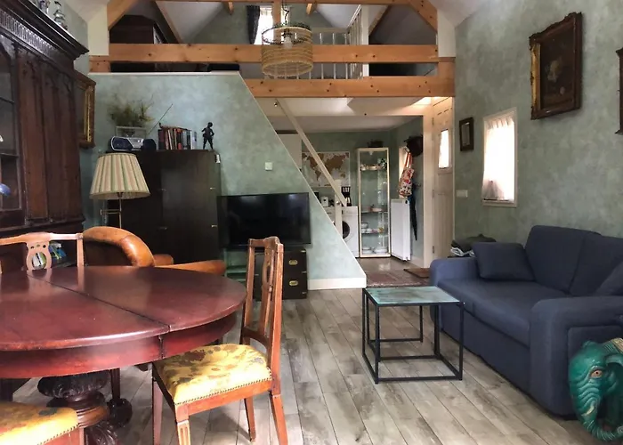 Cozy Cottage